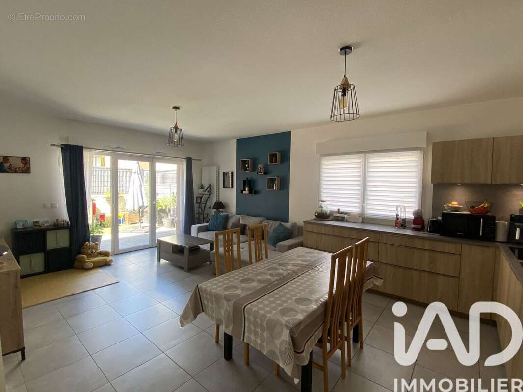 Photo 3 - Appartement à CHAMP-SUR-DRAC