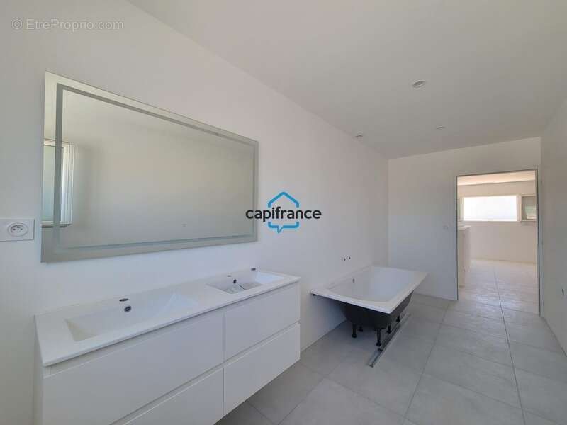 Maison à CESSENON-SUR-ORB