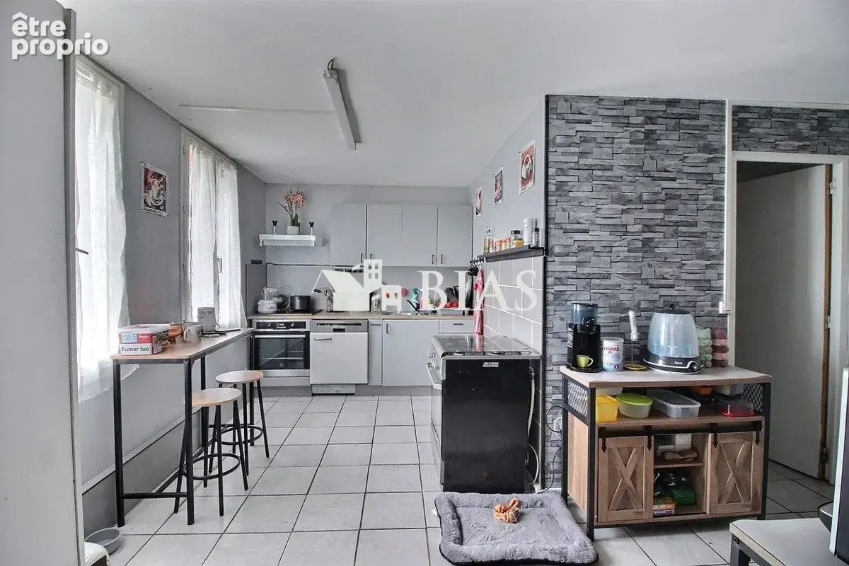 Maison 104 m² à Freneuse  - photo 2