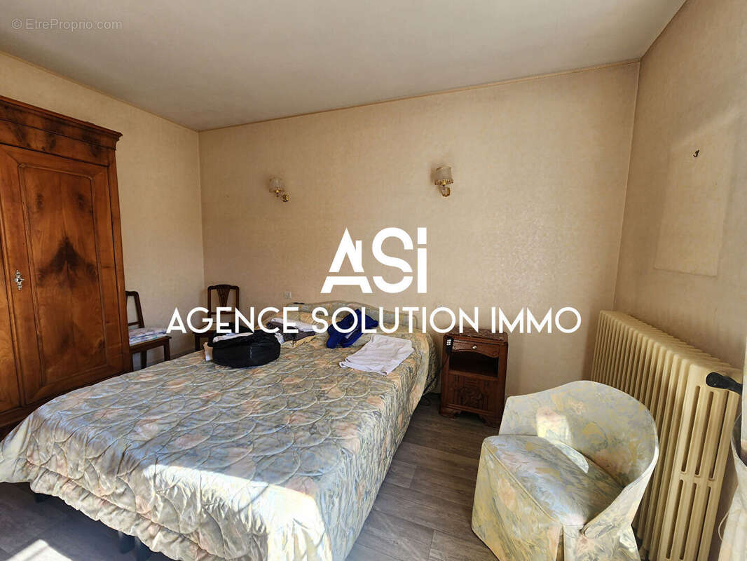 Maison à VILLAINES-LA-JUHEL