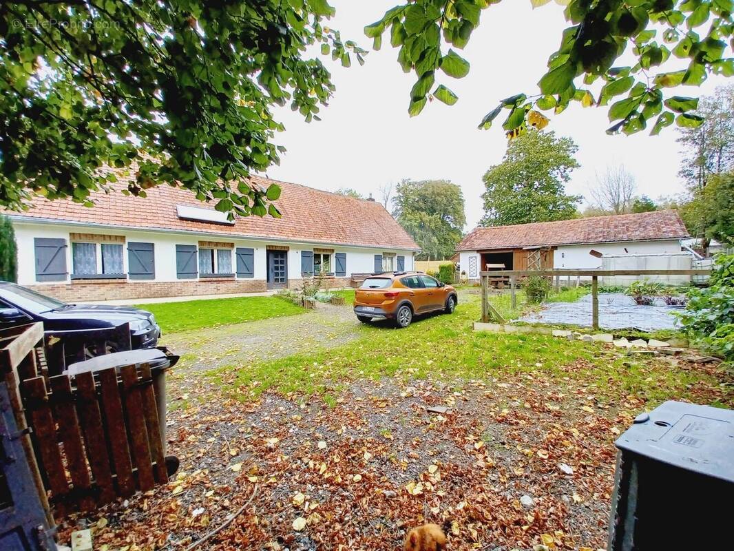 Maison à HUCQUELIERS