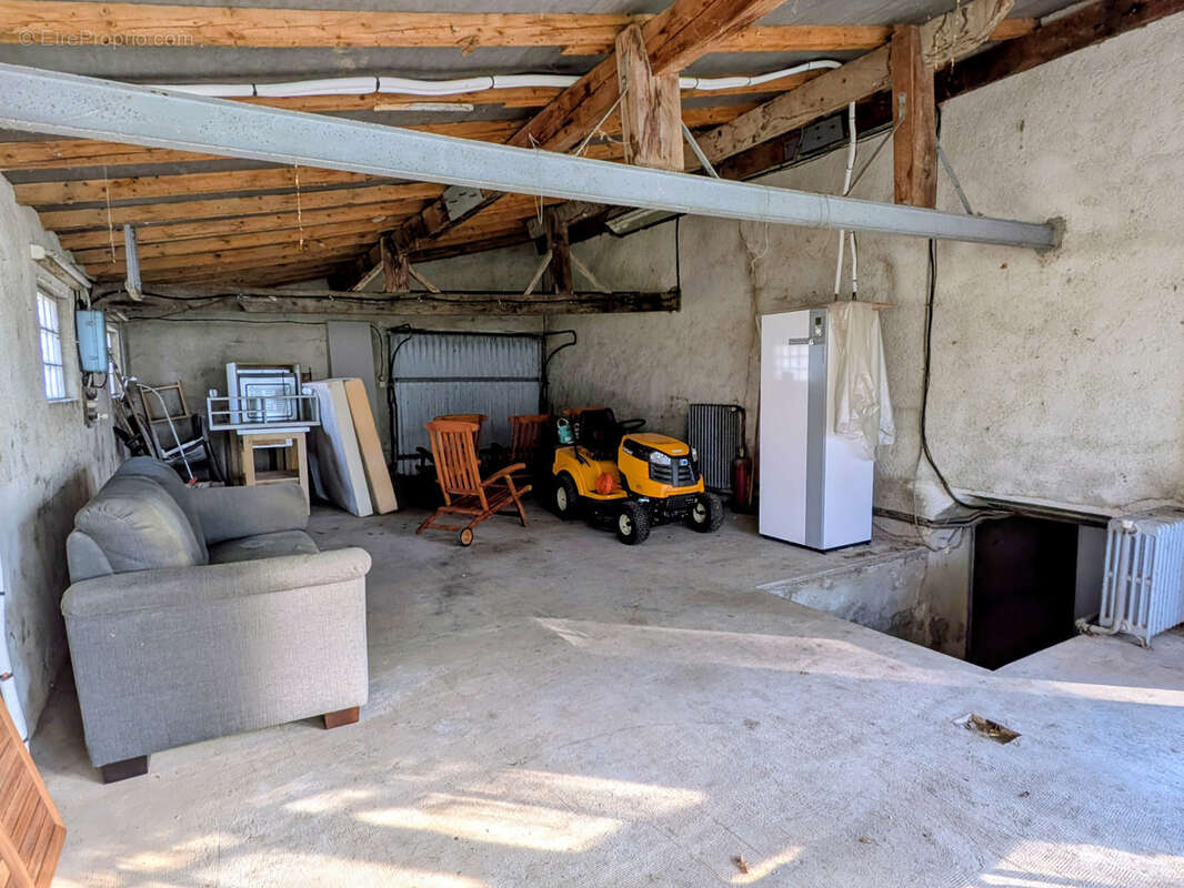 Maison à LABRUGUIERE