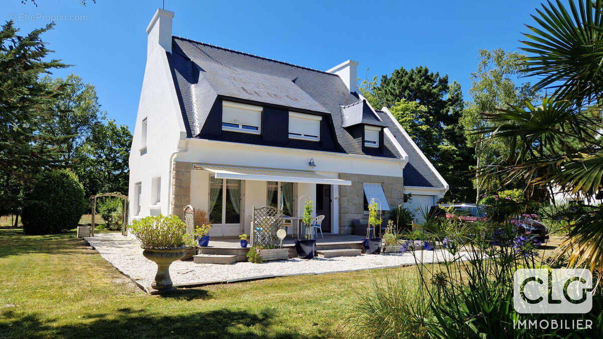 Maison à COMBRIT