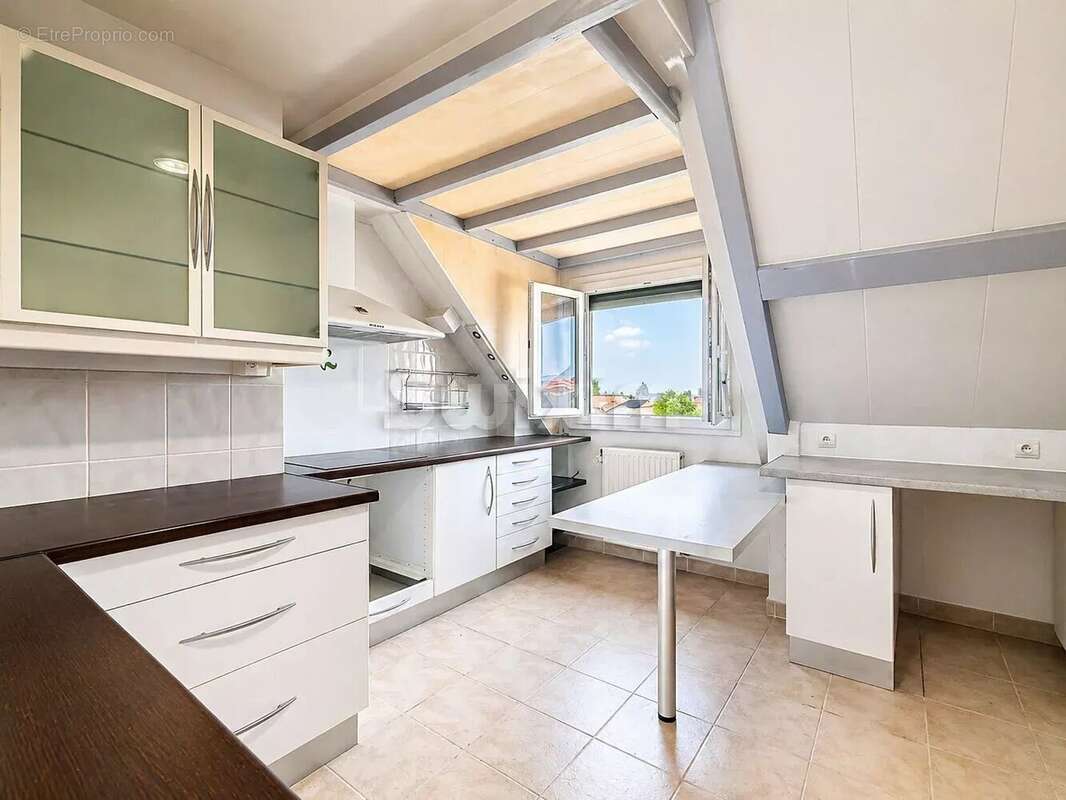 Maison à DECINES-CHARPIEU