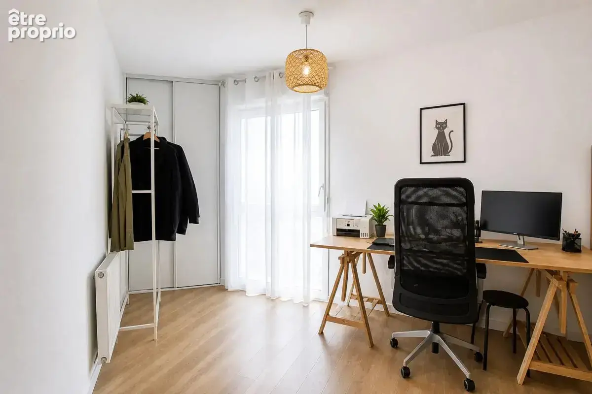 Appartement 4 pièces au pied du Tram et des commerces - photo 7