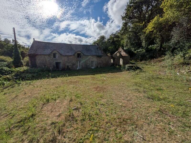 Maison à SEGLIEN