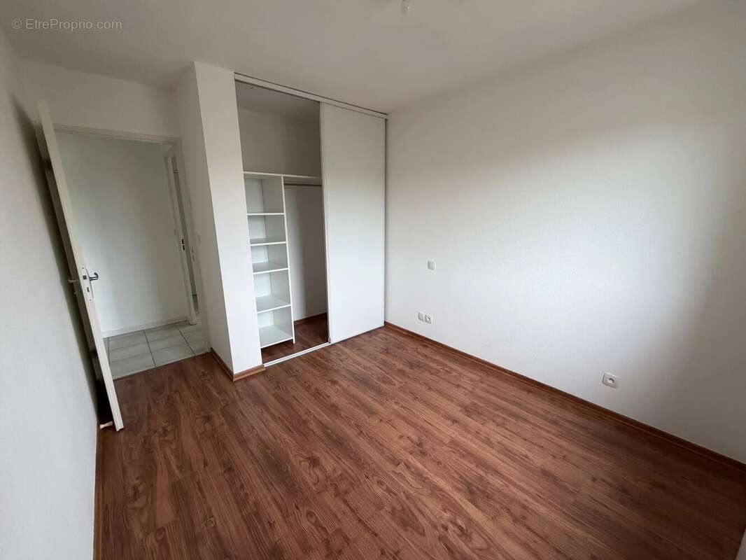 Appartement à PINEUILH