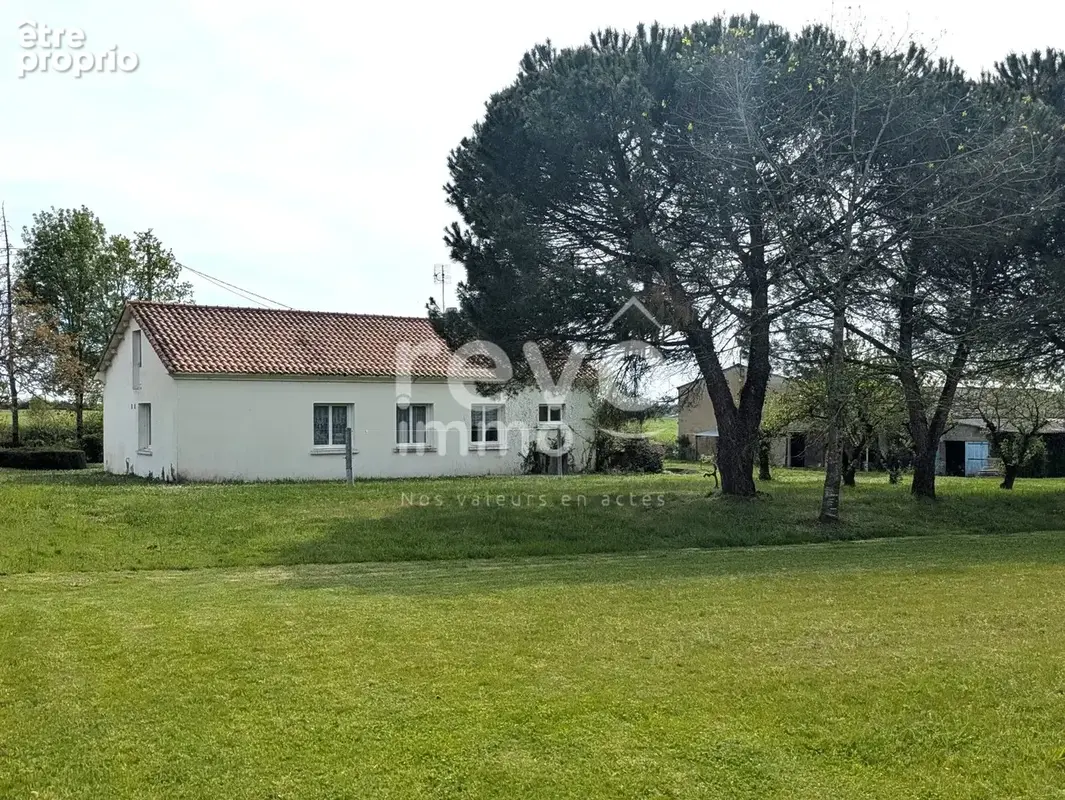 Maison familiale de 90m² habitable avec hangar de 440m² - photo 2