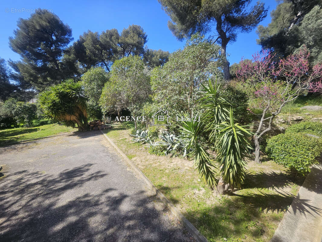 Appartement à MARSEILLE-13E