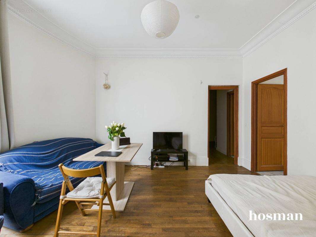 Appartement à PARIS-8E