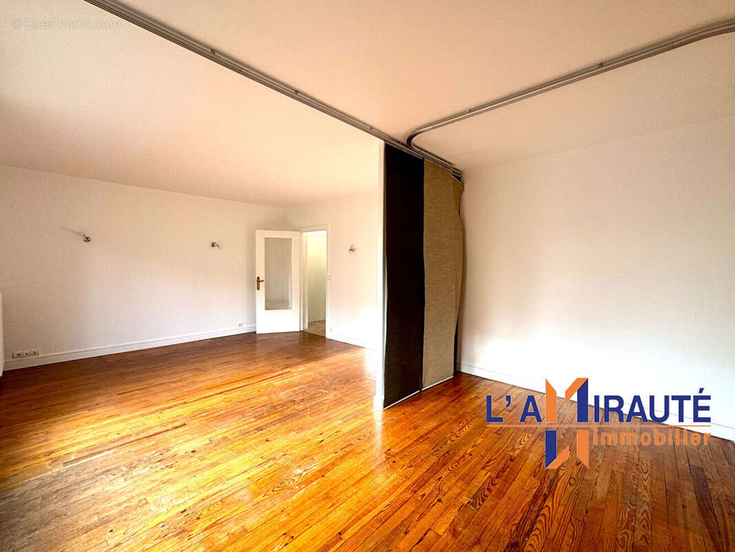 Appartement à ASNIERES-SUR-SEINE