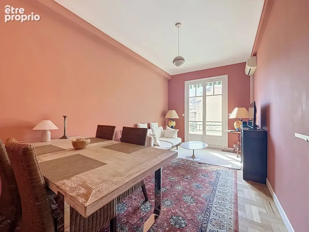 F2 nice - libération - balcon - rénové - photo 2