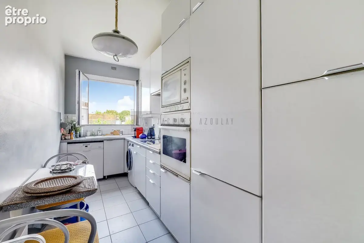 Appartement familial - 4 pièces - 92 m2 - balcons cave et parking en sus - photo 4