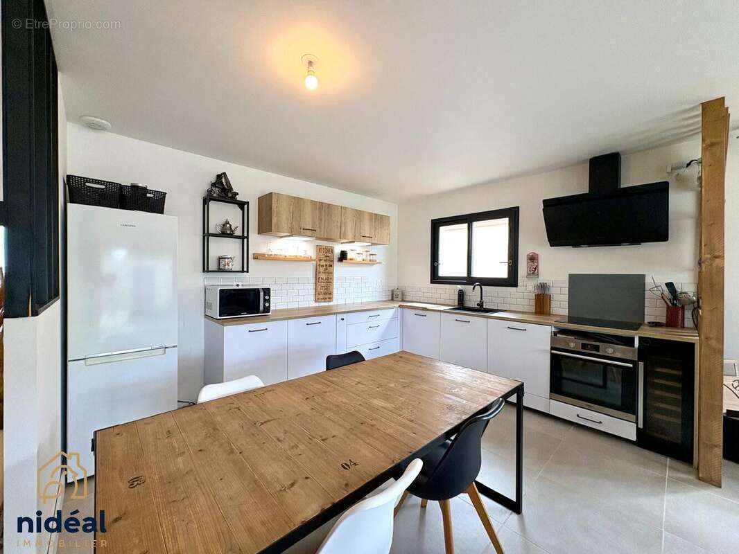 Maison 90 m² à Junas  - photo 4