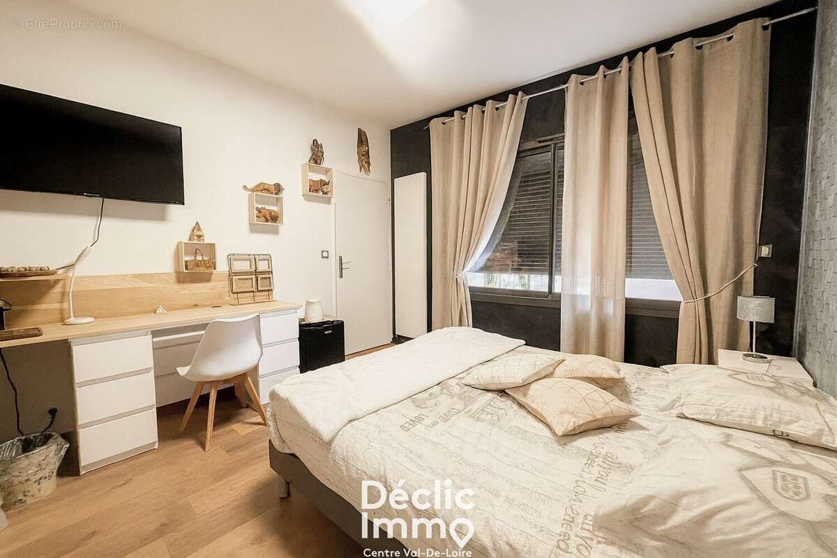 Maison à SAINT-CYR-SUR-LOIRE