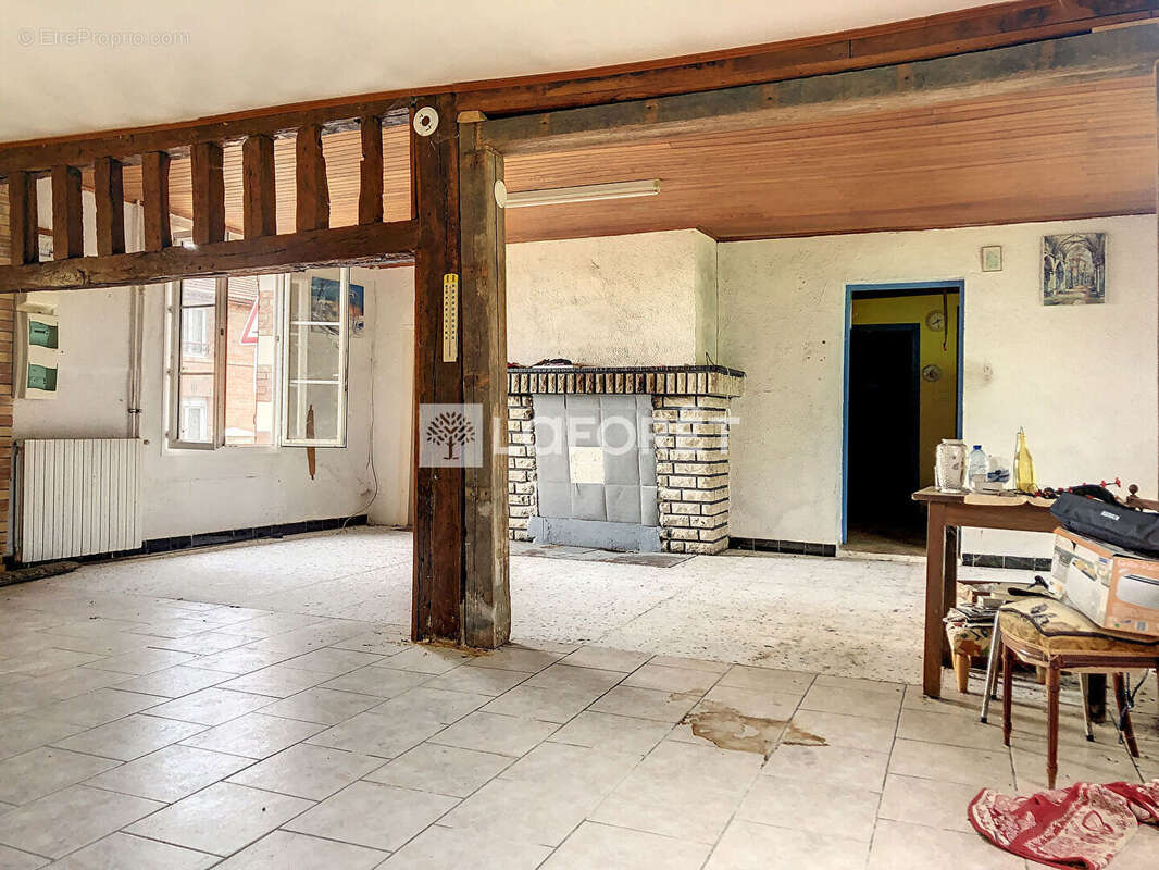 Maison à SAINT-LUMIER-LA-POPULEUSE