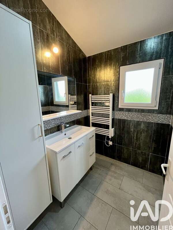 Photo 9 - Maison à SAINT-CHRISTOLY-DE-BLAYE