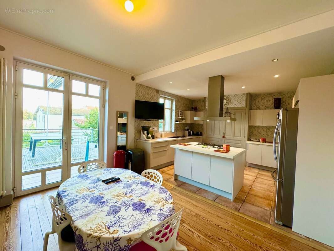 Maison à BOURG-EN-BRESSE