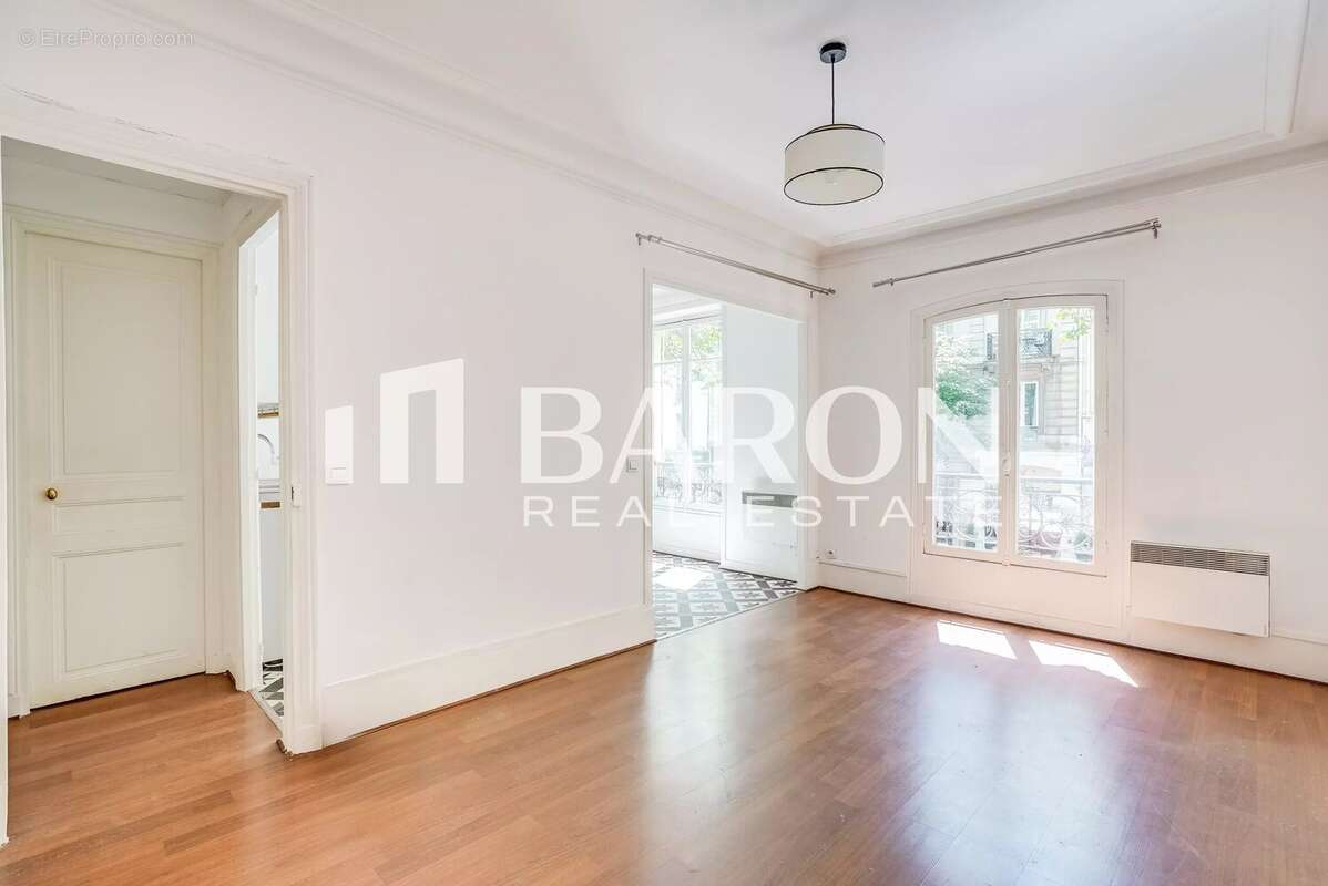 Appartement à CLICHY