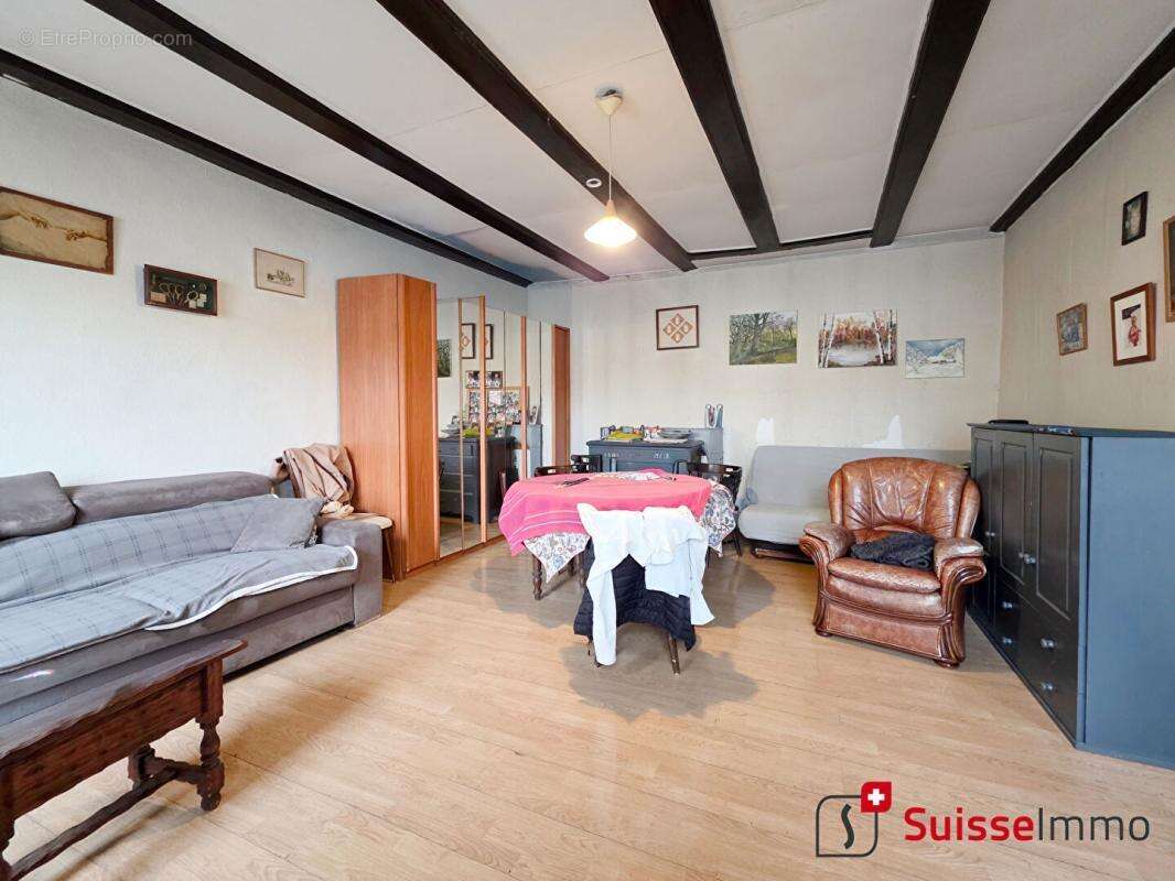 Commerce à L'ISLE-SUR-LE-DOUBS