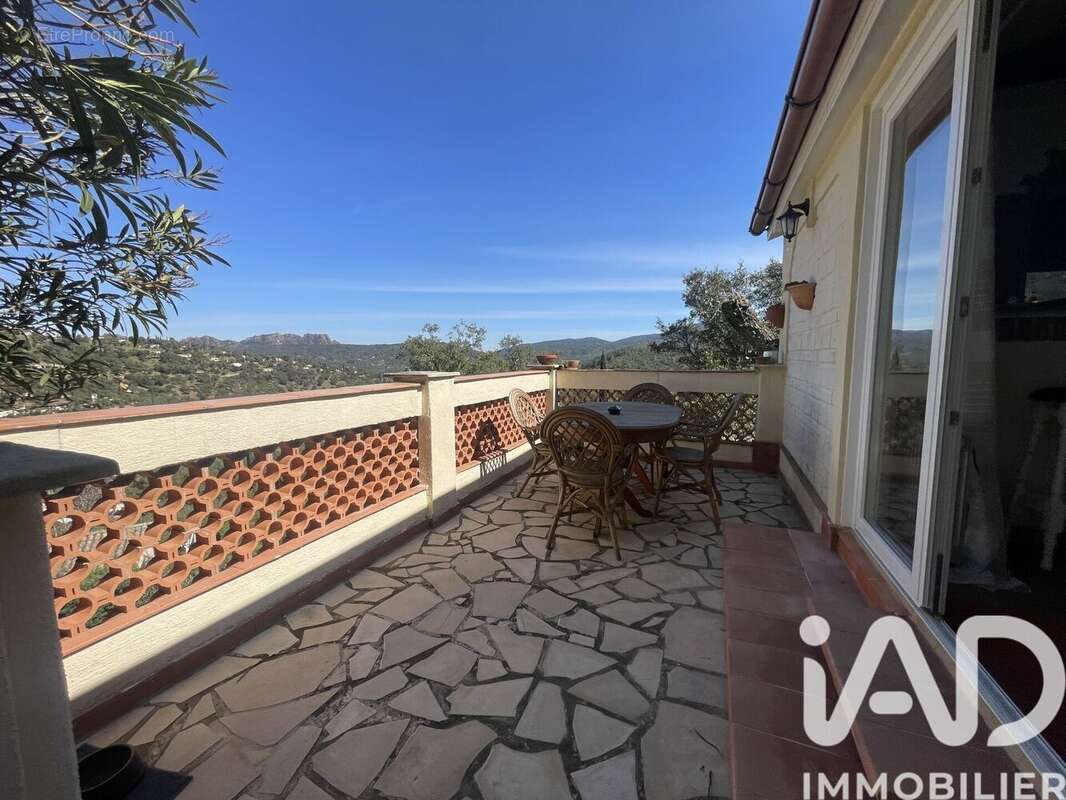 Photo 5 - Maison à LE MUY