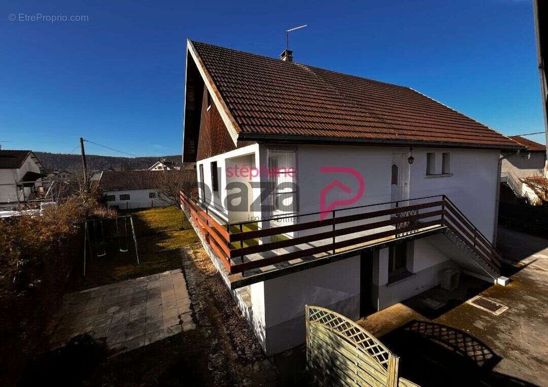 Maison à CHAMPAGNOLE