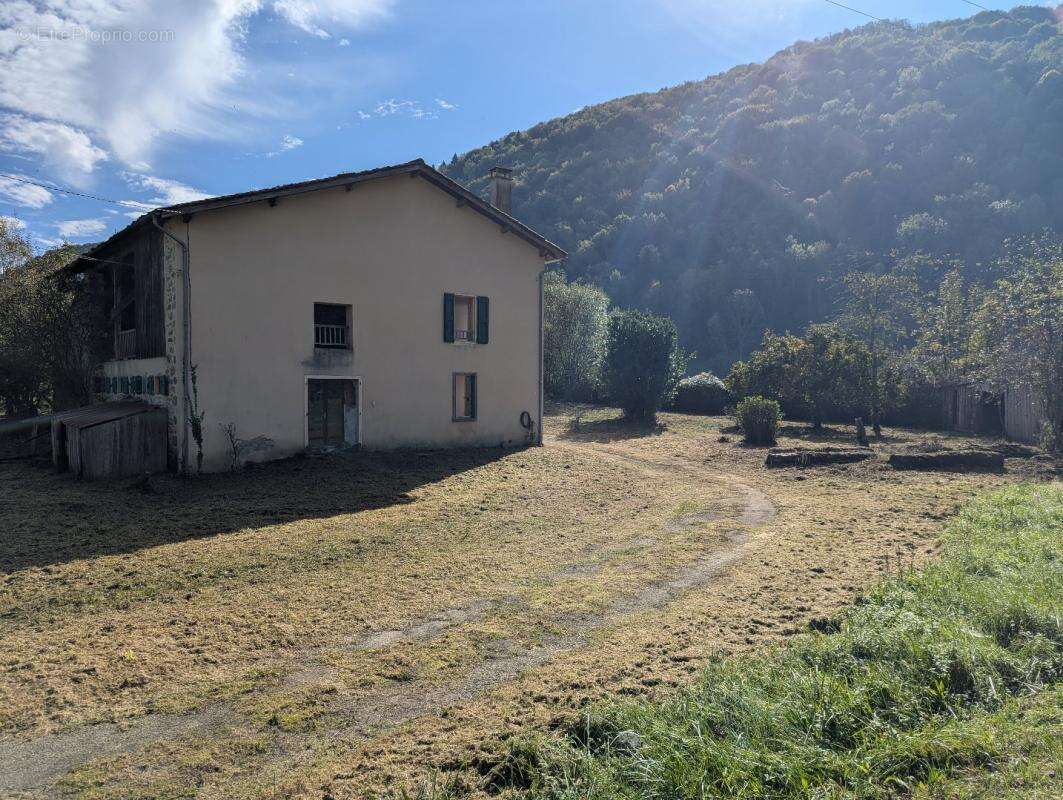 Maison à NESCUS
