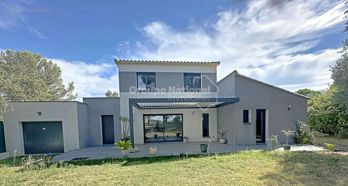 Maison à SAINT-JEAN-DE-CORNIES