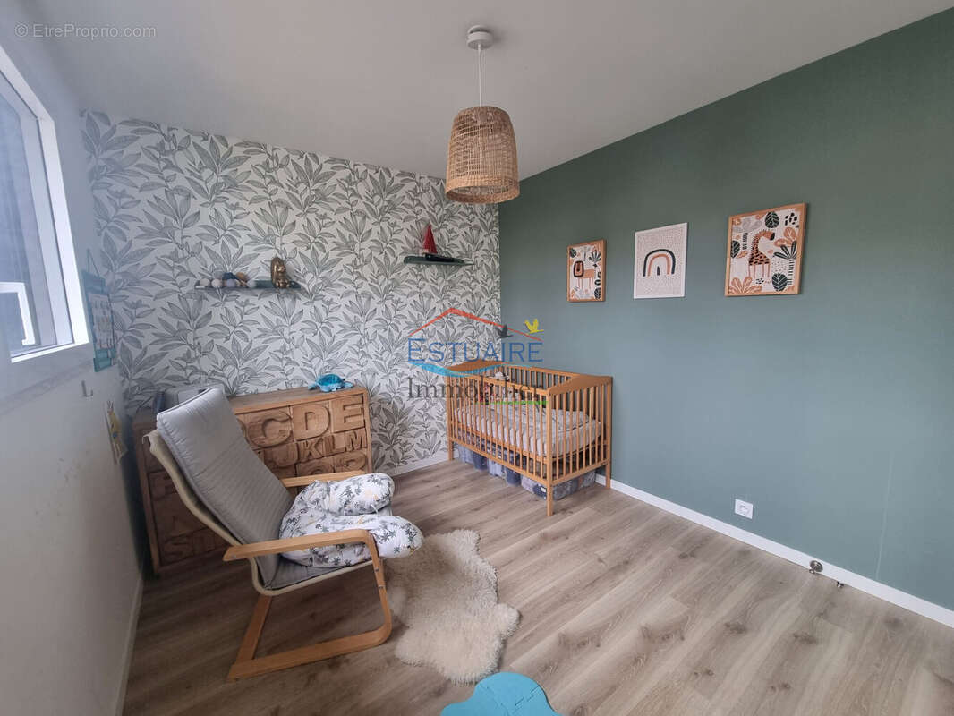 Maison à SAINT-ETIENNE-DE-MONTLUC