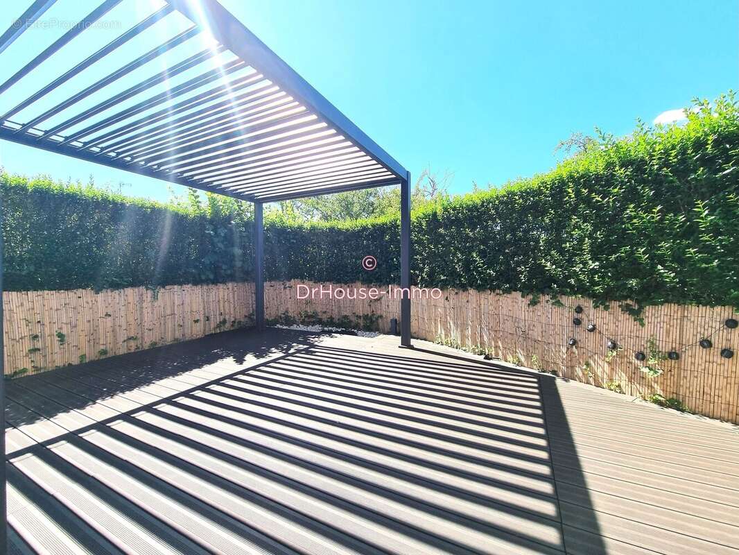 Maison 236 m² à Charmes  - photo 105
