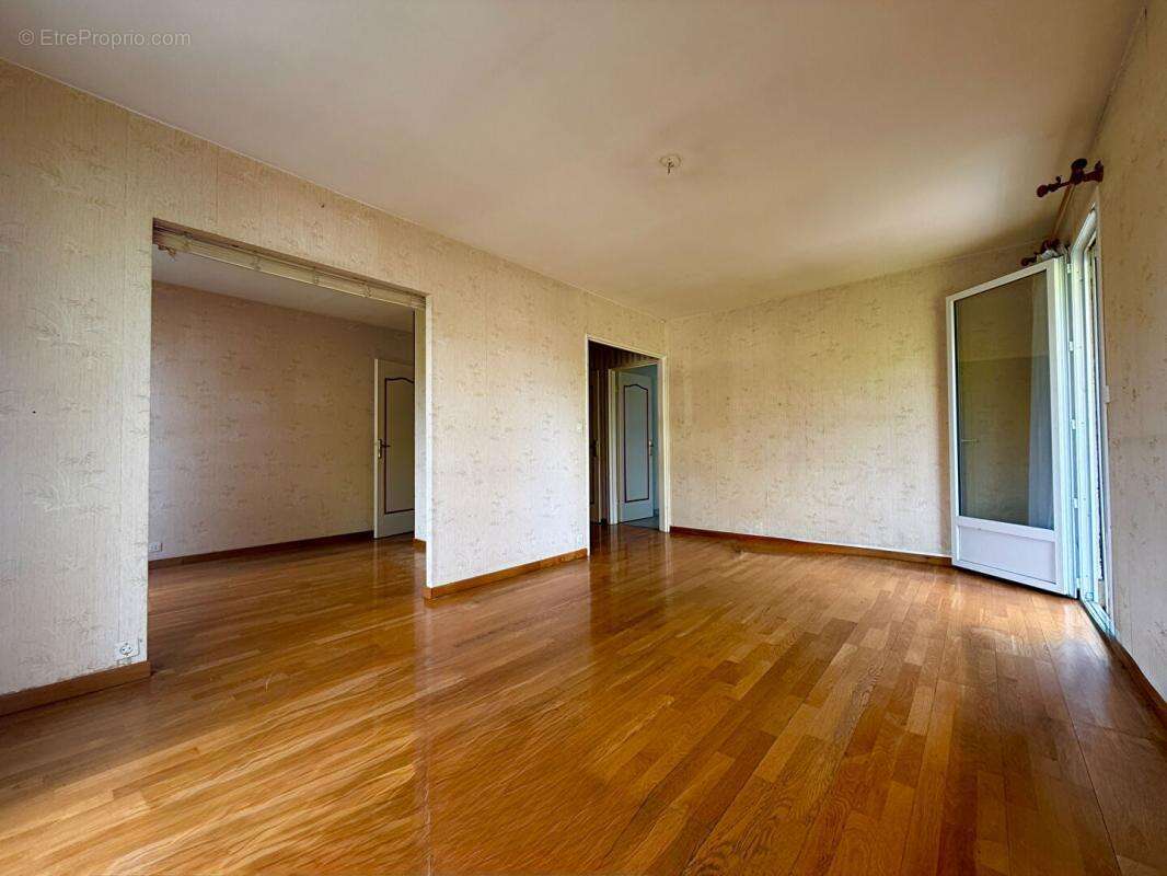 Appartement à HEROUVILLE-SAINT-CLAIR