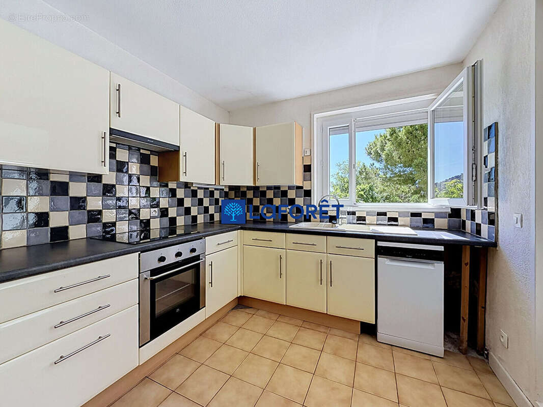 Appartement à CARQUEIRANNE