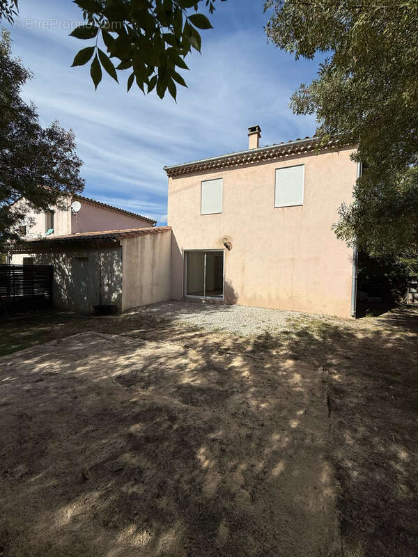 Maison à BOISSET-ET-GAUJAC