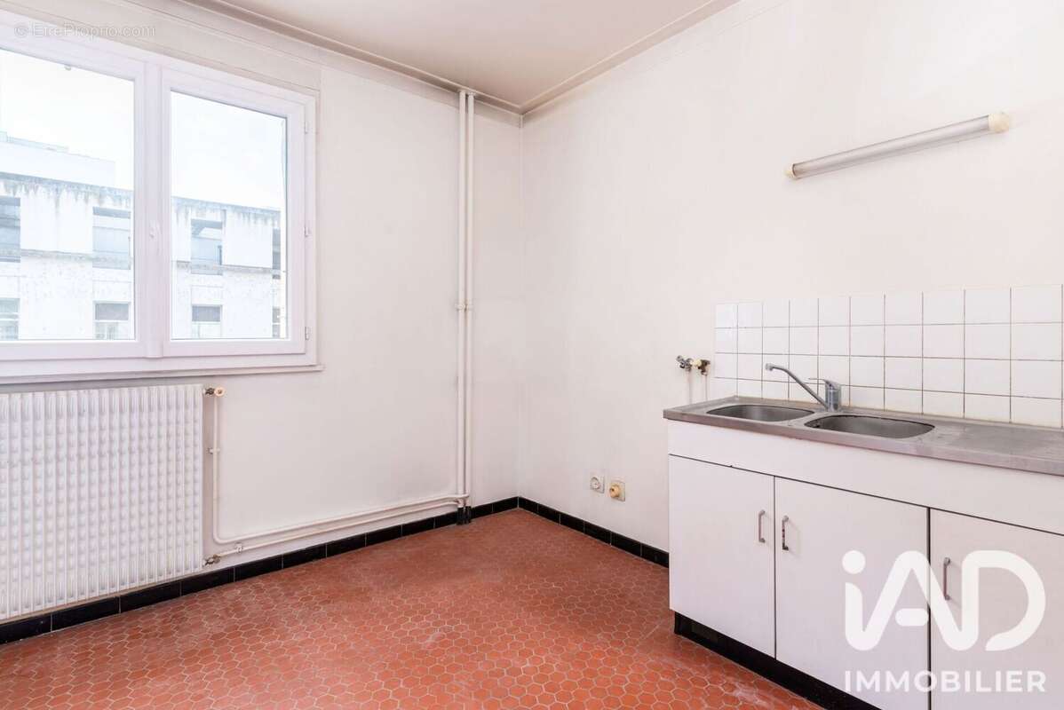 Photo 5 - Appartement à VILLEURBANNE