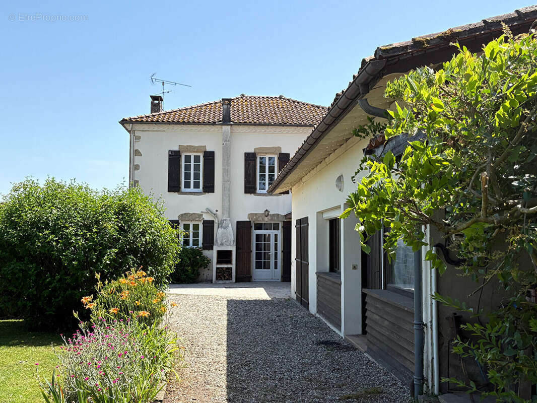 Maison à PONTONX-SUR-L'ADOUR