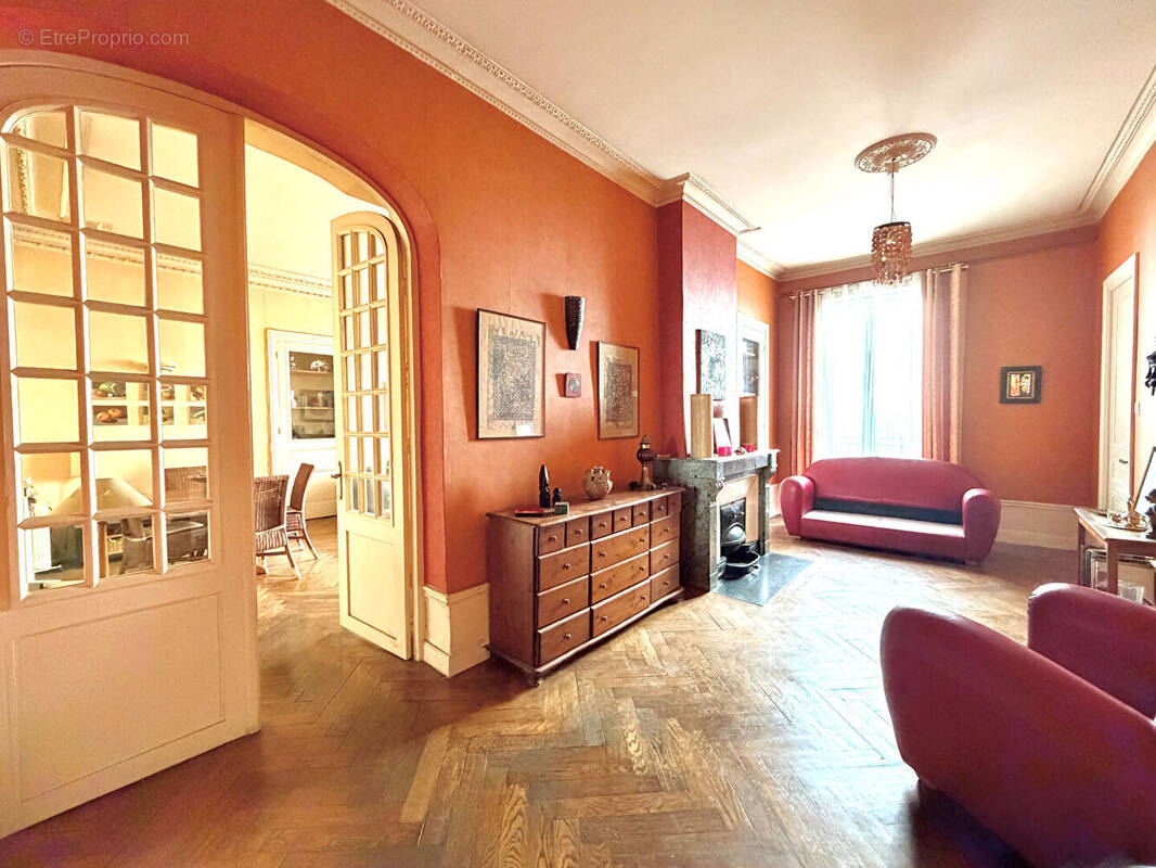 Appartement à SAINT-ETIENNE
