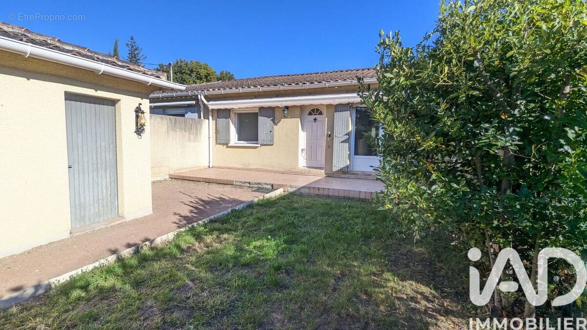 Photo 1 - Maison à L'ISLE-SUR-LA-SORGUE