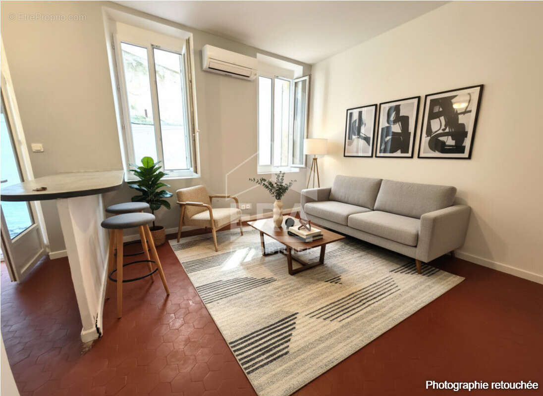 Appartement à MARSEILLE-5E