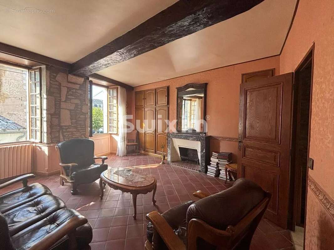 Propriété de caractère de 268 m² avec tour médiévale - photo 19