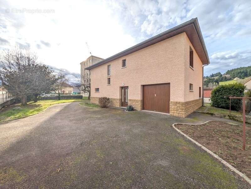 Maison à CHAUFFAILLES