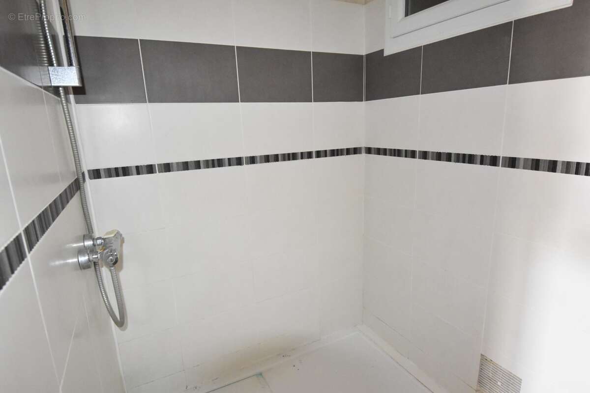 Appartement à vendre 4 pièces DIGOIN (71) - photo 8