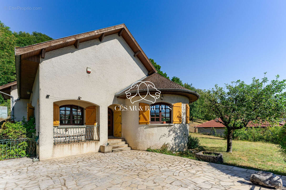 Maison à BOUVESSE-QUIRIEU