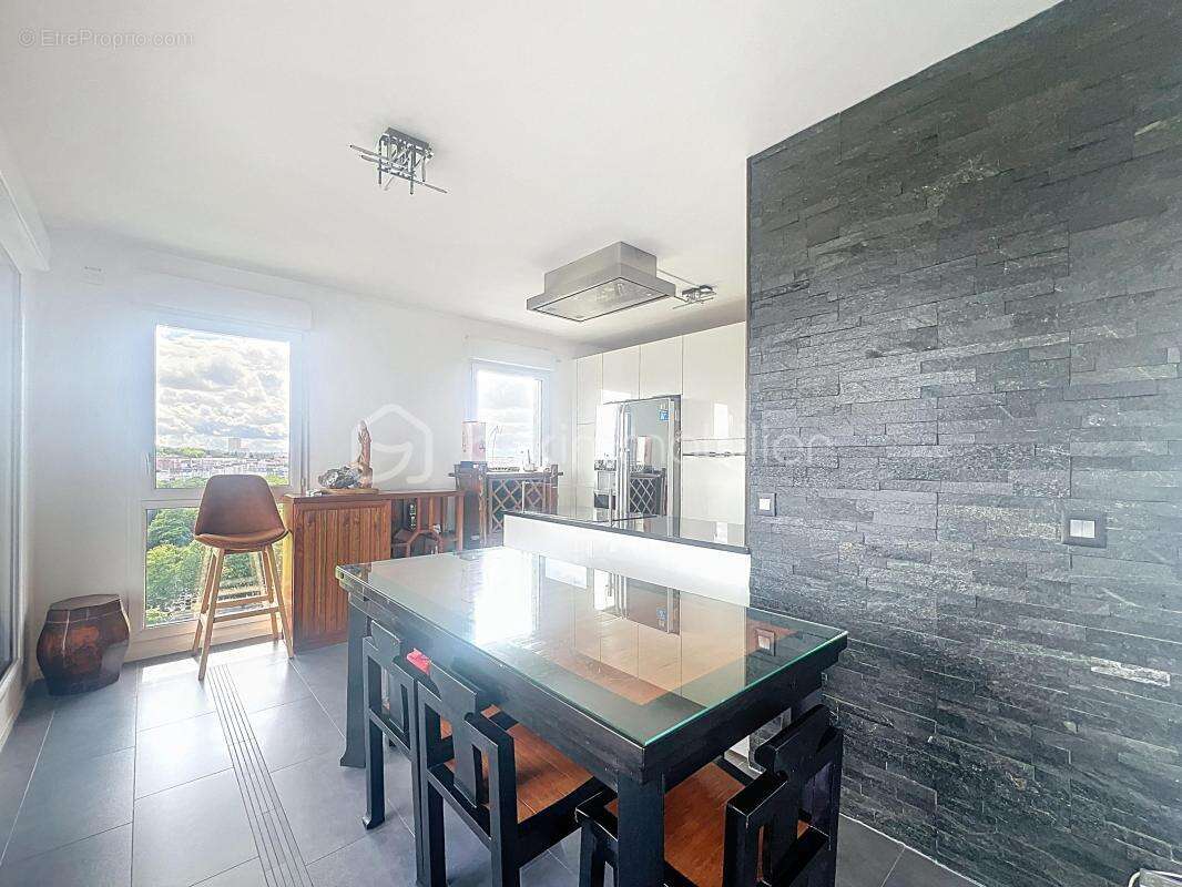 Appartement à IVRY-SUR-SEINE