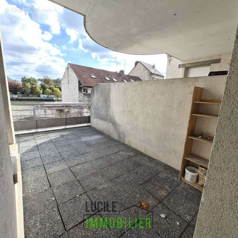 Appartement T2 idéalement situé - 44 m² 9 - Appartement à CREIL