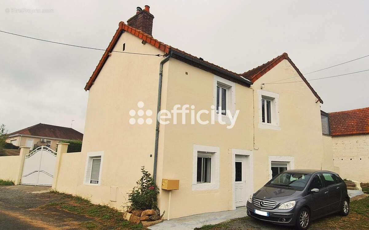 Maison à HURIEL