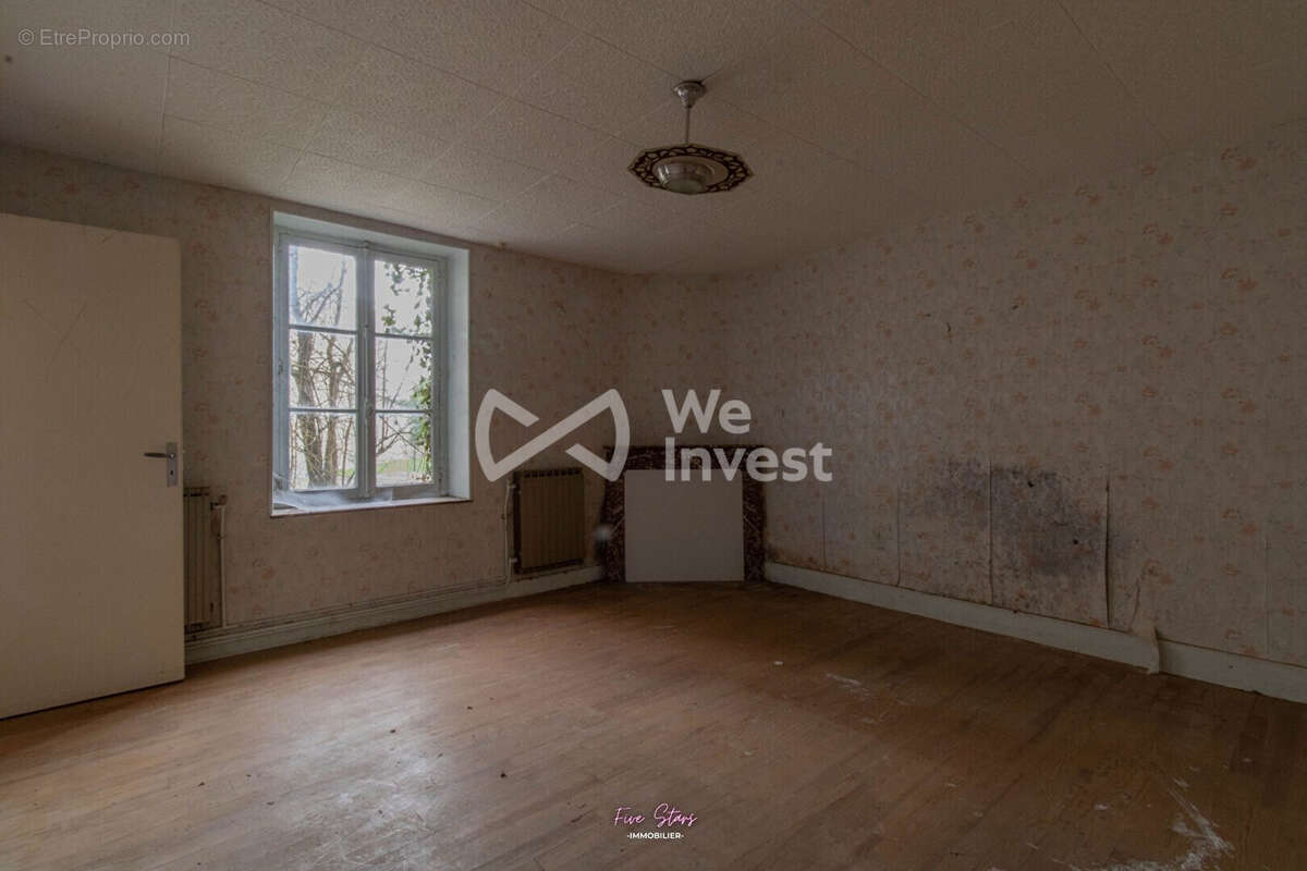 Maison 250 m² à Chambley-Bussieres  - photo 6