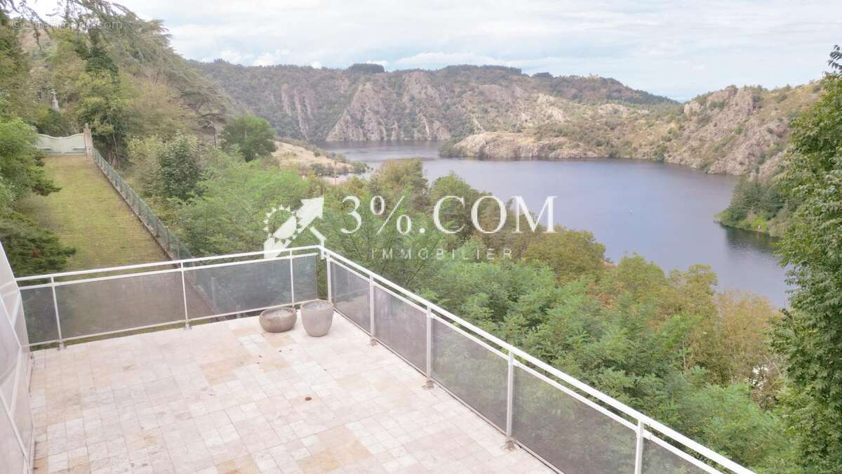 Maison à ROCHE-LA-MOLIERE