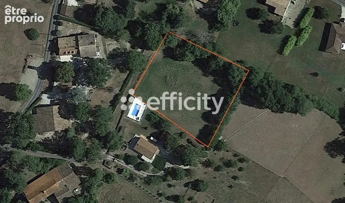 Photo Terrain à Gageac-Et-Rouillac au prix de 39 000€