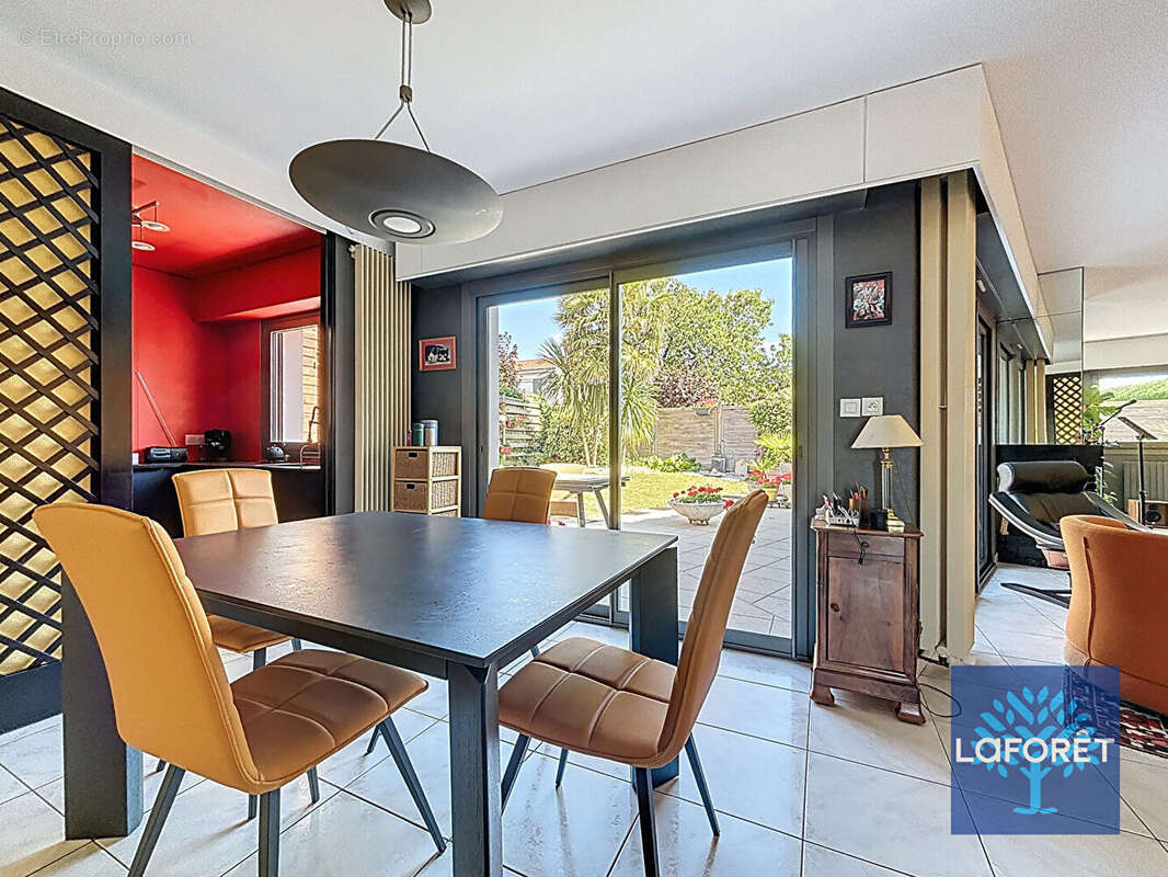 Maison à VENANSAULT