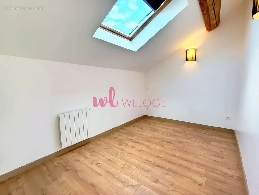 Appartement à FLEURIEUX-SUR-L'ARBRESLE